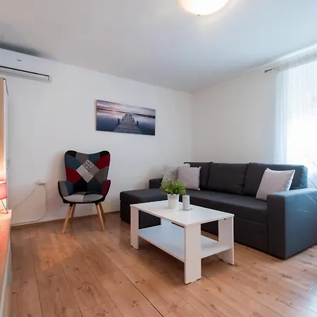 Luka Arbanasi Apartment *