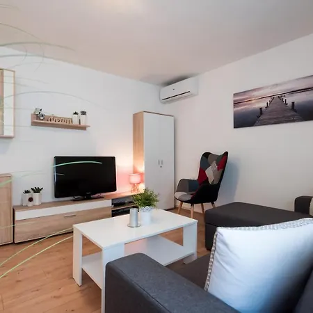 Apartment Luka Arbanasi