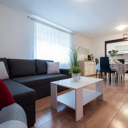Apartment Luka Arbanasi Zadar