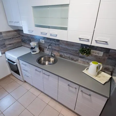 Apartment Luka Arbanasi