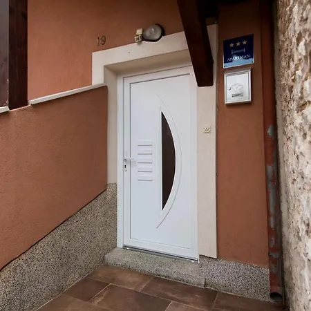 Apartment Luka Arbanasi *